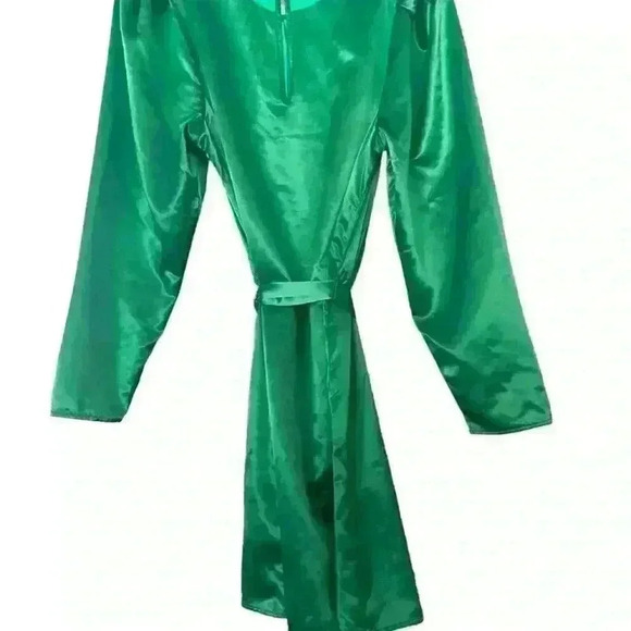 GREEN SATIN DRESS NWOT SIZE XS - Picture 4 of 6